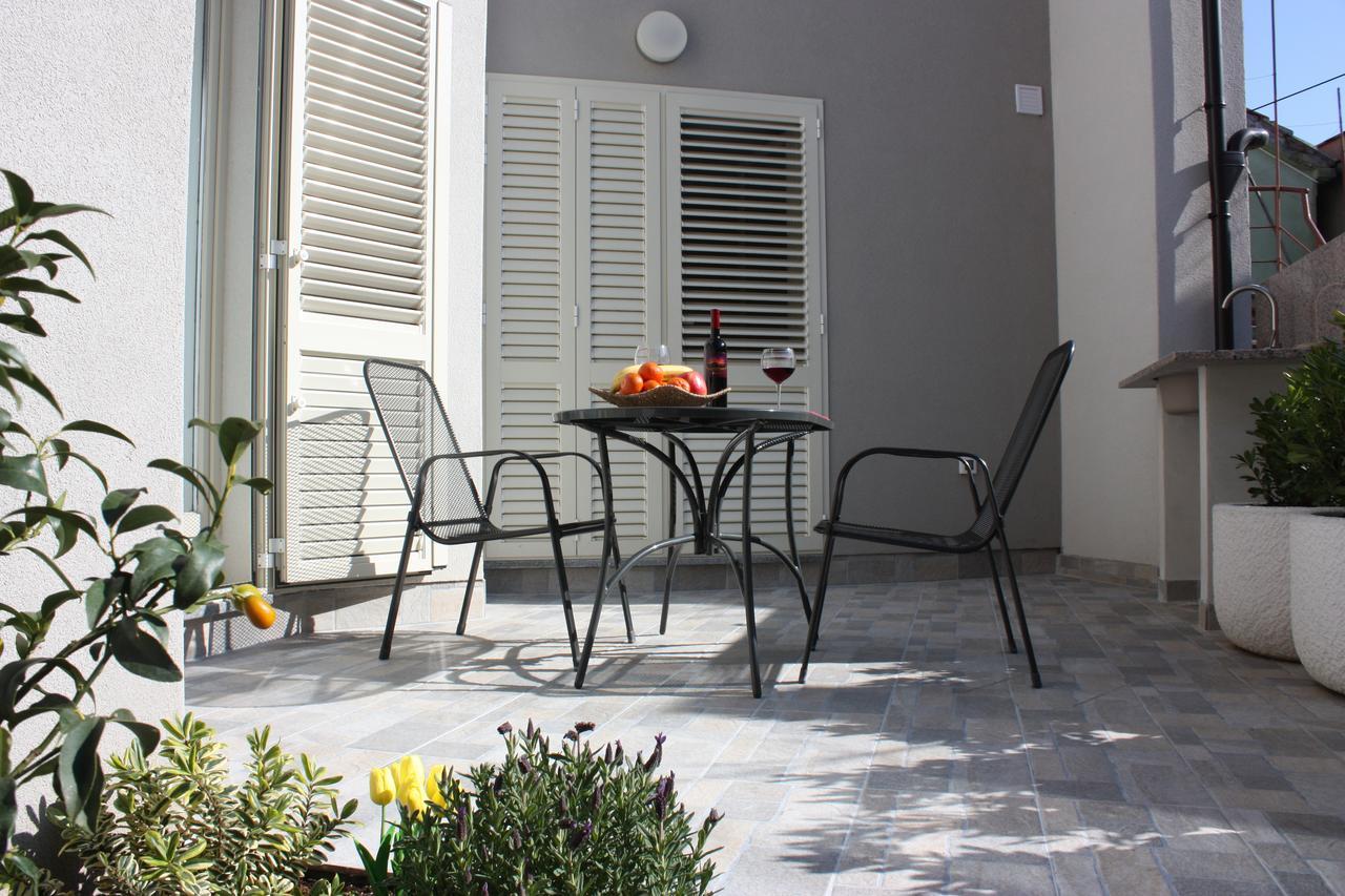 Aurora Apartments Sibenik Bagian luar foto